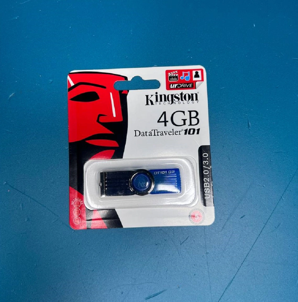 Kingston USB 4GB (70 шт)