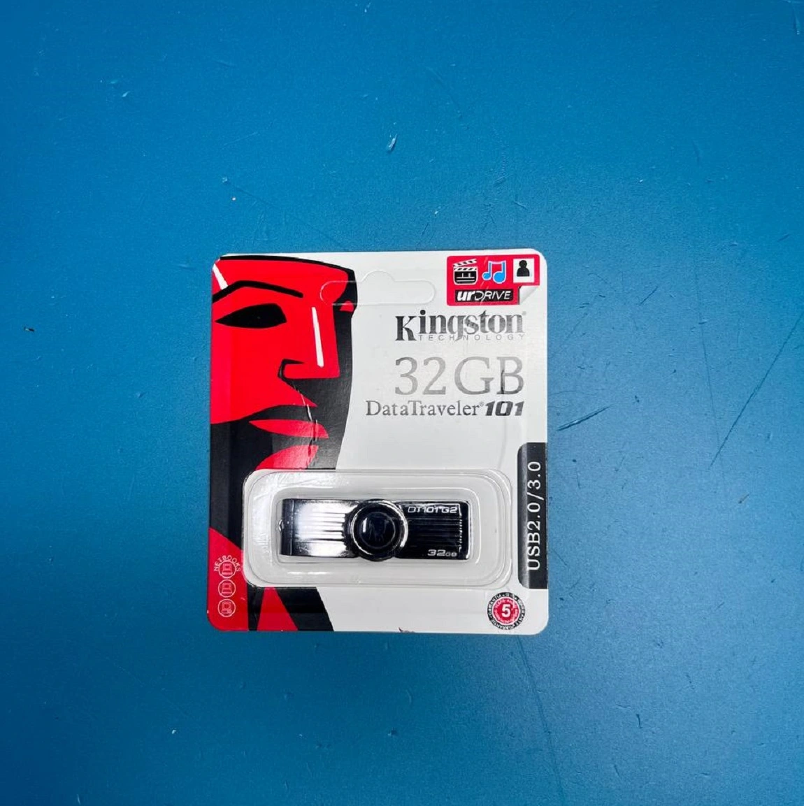 Kingston USB 32GB (70 шт)